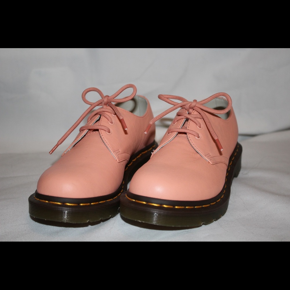 Kids/Women’s Pink Doc Marten Shoes- Never Worn